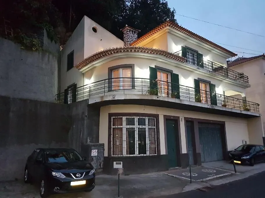 Madeira House Garden Villa联系方式
